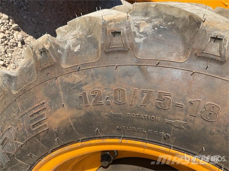 JCB 3DX Backhoe loaders