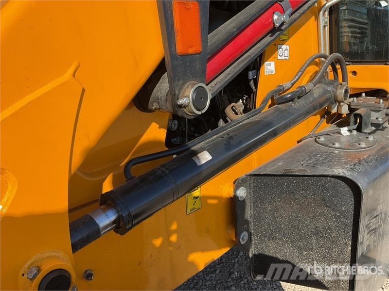 JCB 3DX Backhoe loaders