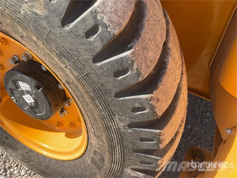 JCB 3DX Backhoe loaders