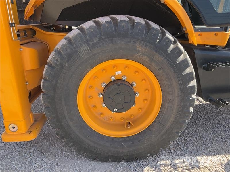 JCB 3DX Backhoe loaders