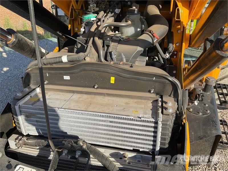 JCB 3DX Backhoe loaders