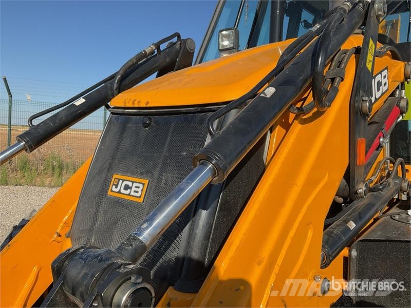 JCB 3DX Backhoe loaders