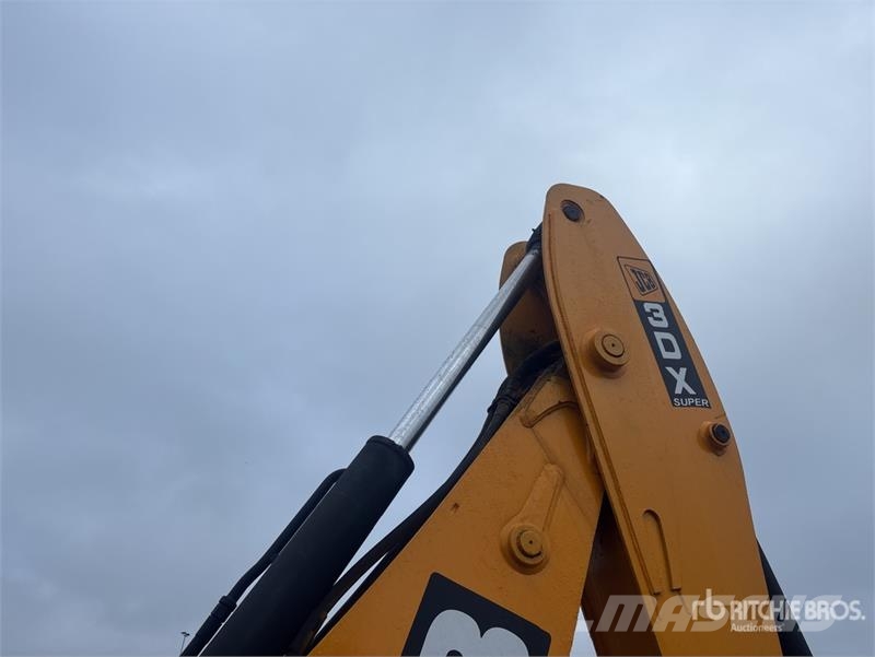 JCB 3DX Graaf-laadcombinaties