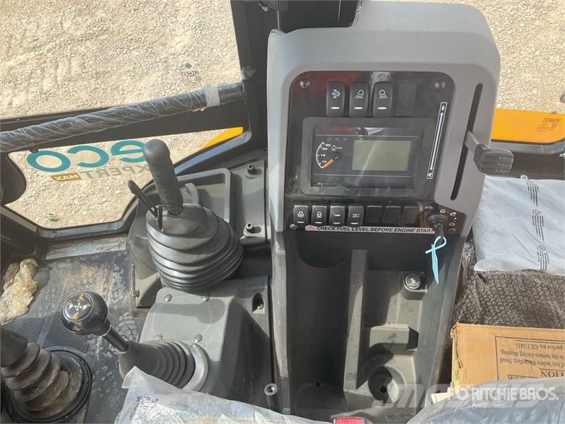 JCB 3DX Backhoe loaders