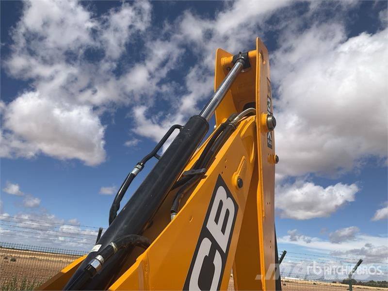 JCB 3DX Backhoe loaders
