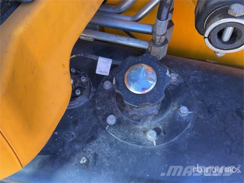 JCB 3DX Backhoe loaders