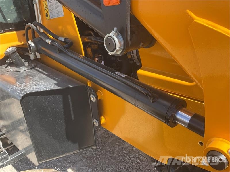 JCB 3DX Backhoe loaders