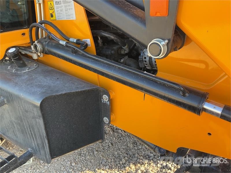 JCB 3DX Backhoe loaders