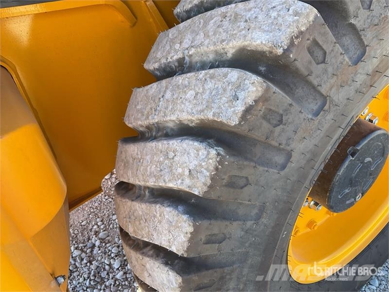 JCB 3DX Backhoe loaders
