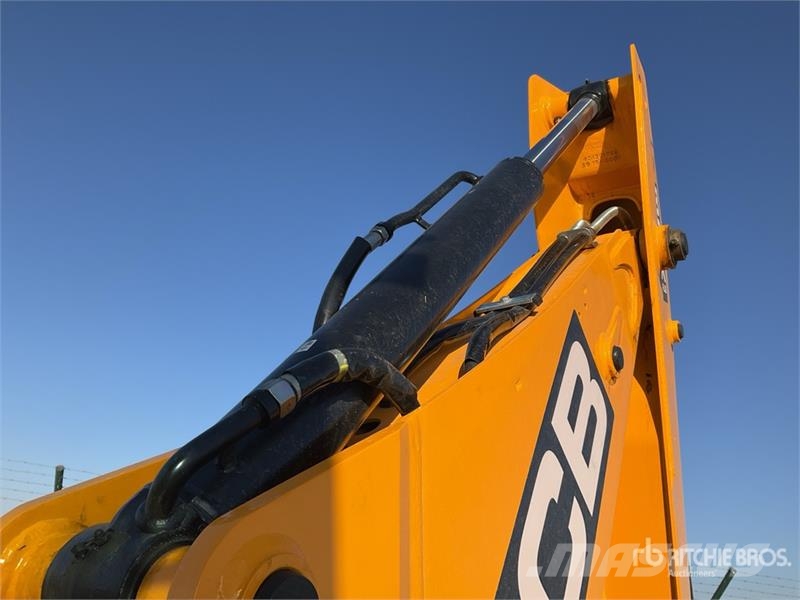 JCB 3DX Backhoe loaders