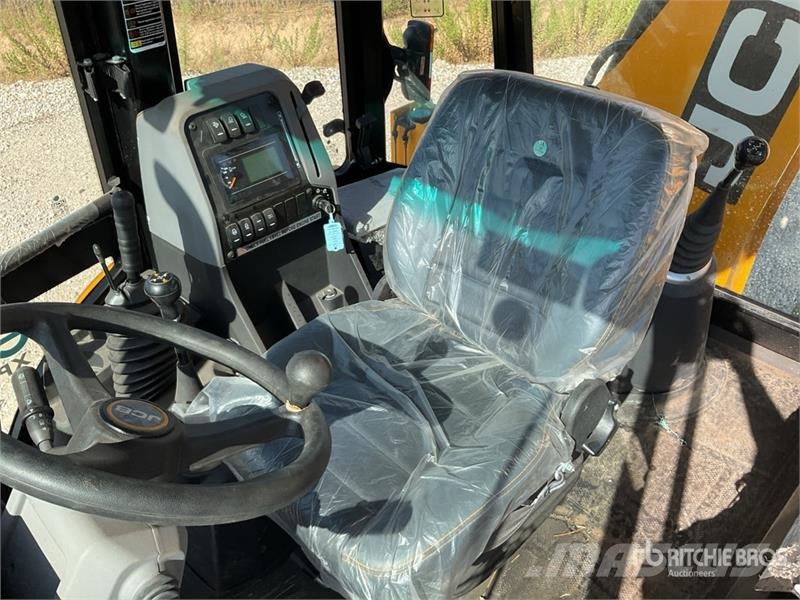 JCB 3DX Backhoe loaders