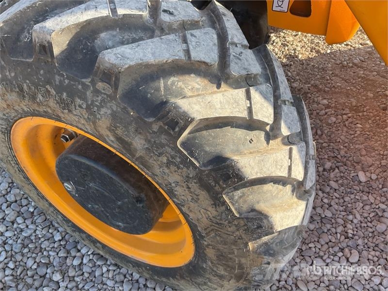 JCB 3DX Backhoe loaders