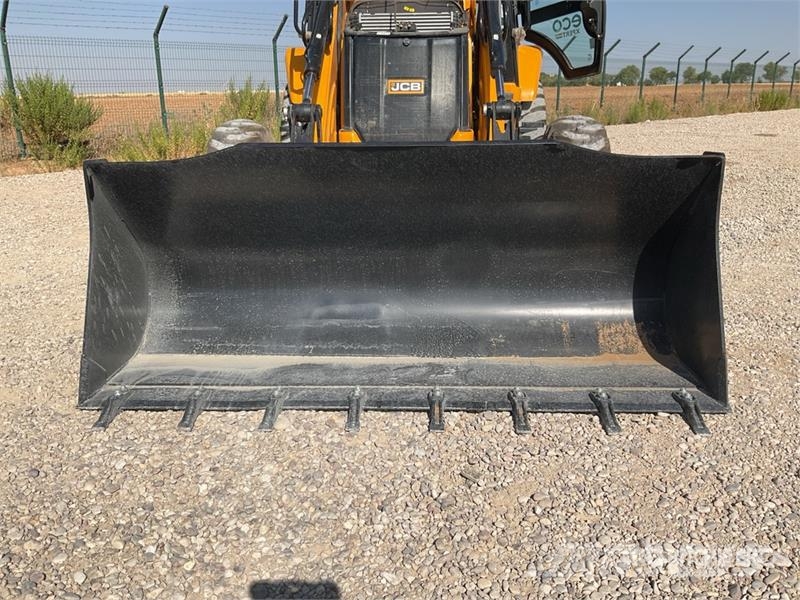 JCB 3DX Backhoe loaders