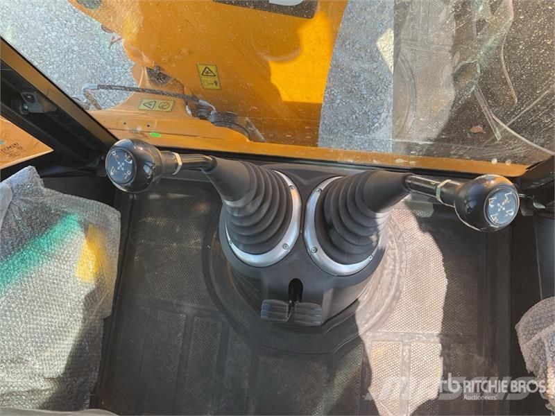 JCB 3DX Backhoe loaders
