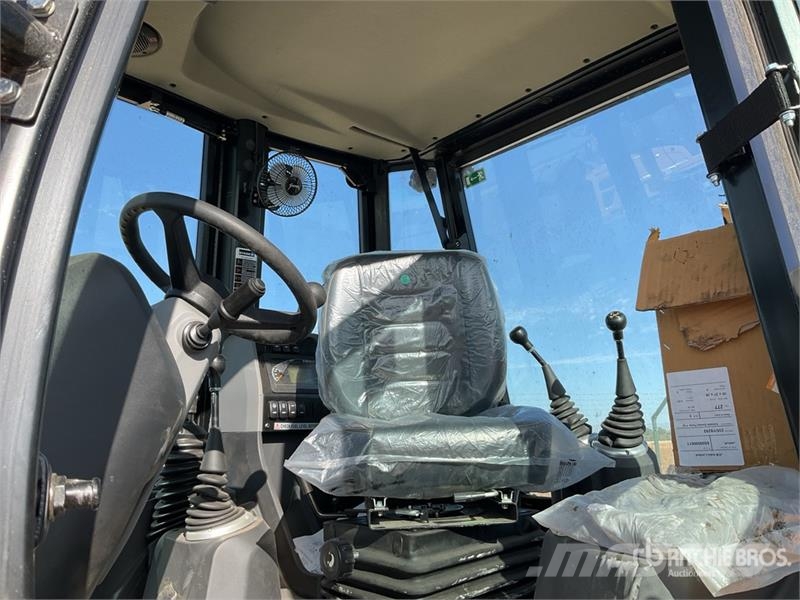 JCB 3DX Plus 4x4 Backhoe Loader (Unused) Backhoe loaders