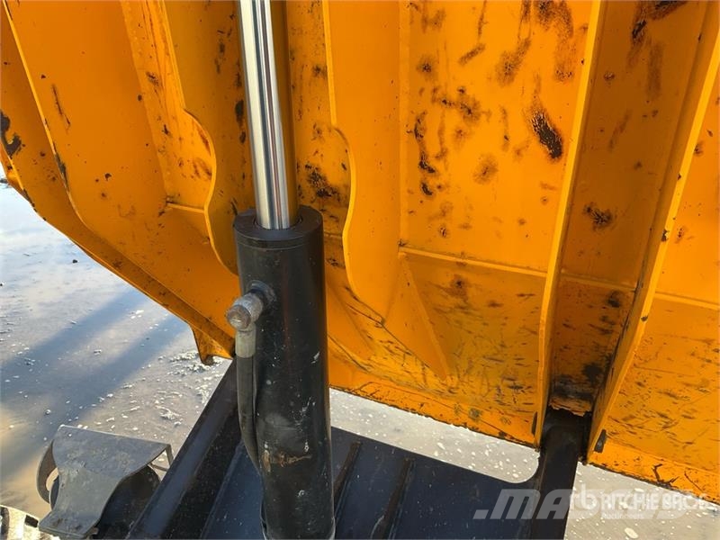 JCB 3T 4x4 Swivel Dumper Site dumpers
