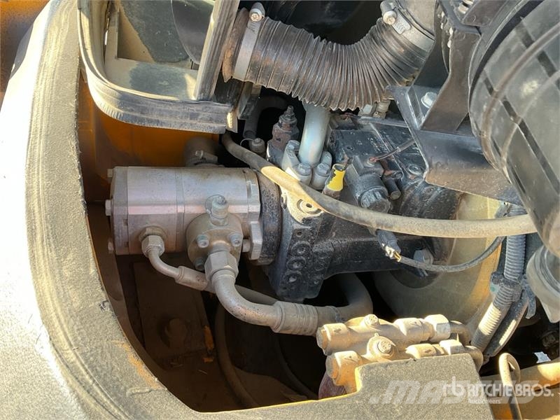 JCB 406B Chargeuse Sur Pneus Wheel Loader لوادر بعجل