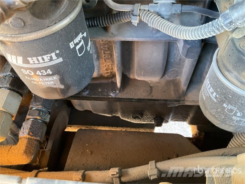 JCB 406B Chargeuse Sur Pneus Wheel Loader لوادر بعجل