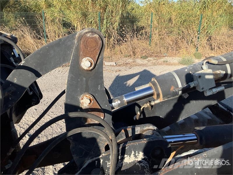 JCB 406B Chargeuse Sur Pneus Wheel Loader لوادر بعجل