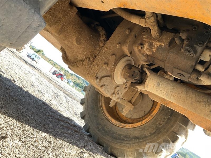 JCB 406B Chargeuse Sur Pneus Wheel Loader لوادر بعجل