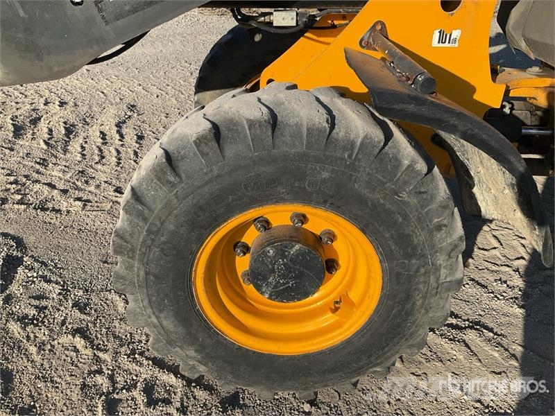 JCB 406B Chargeuse Sur Pneus Wheel Loader لوادر بعجل