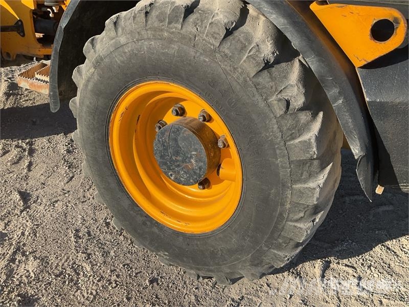 JCB 406B Chargeuse Sur Pneus Wheel Loader لوادر بعجل