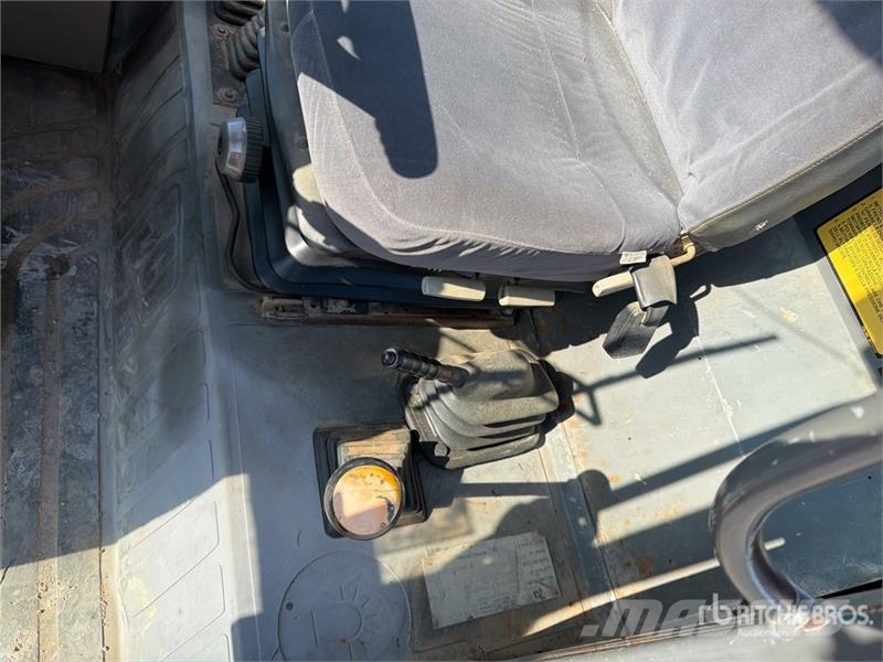 JCB 409 Chargeuse sur pneus