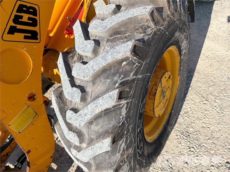 JCB 409 Chargeuse sur pneus