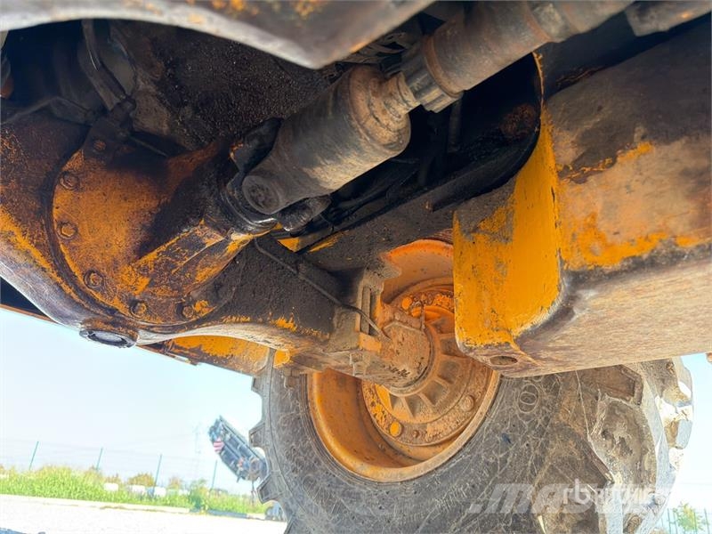 JCB 409 Chargeuse sur pneus
