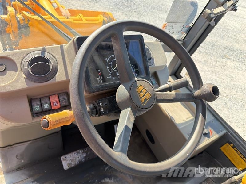 JCB 409 Chargeuse sur pneus