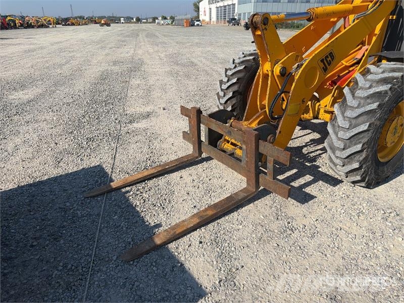 JCB 409 Chargeuse sur pneus