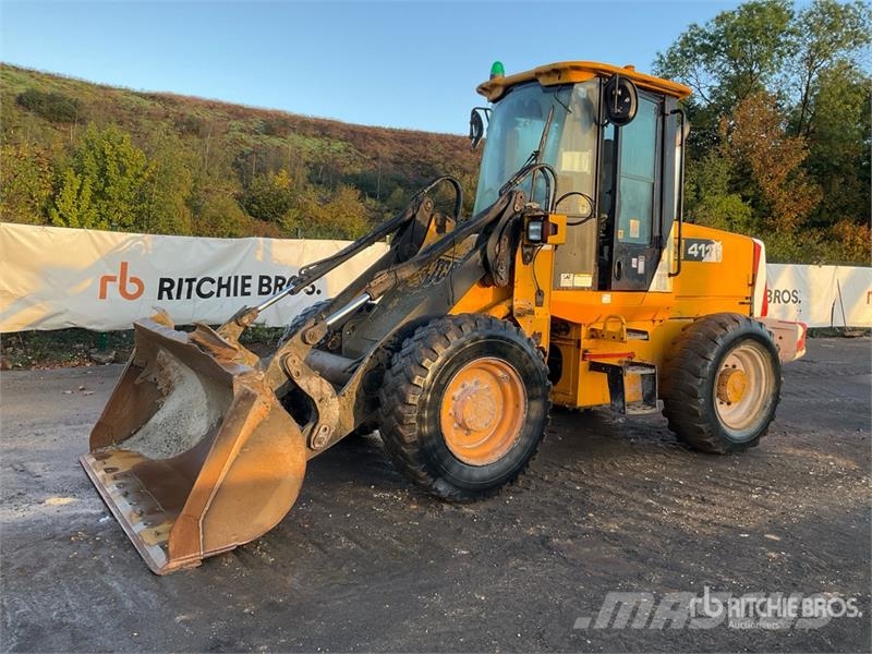 JCB 411 Wheel Loader Gumikerekes homlokrakodók