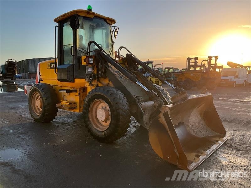 JCB 411 Wheel Loader Gumikerekes homlokrakodók