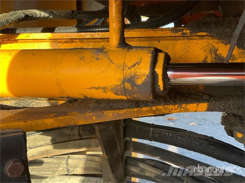 JCB 411 Wheel Loader Колесни товарачи