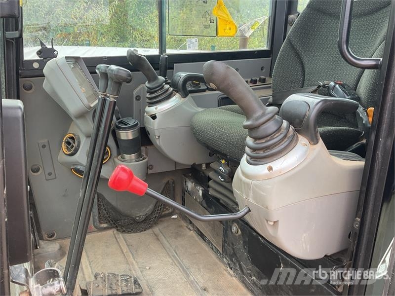 JCB 48Z-1 T3 Mini Excavator Mini rýpadlá < 7t