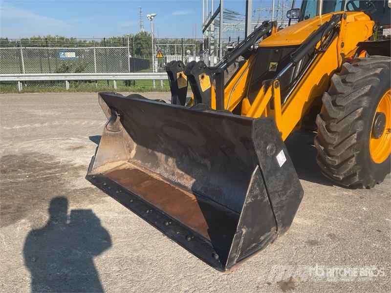 JCB 4CX Graaf-laadcombinaties