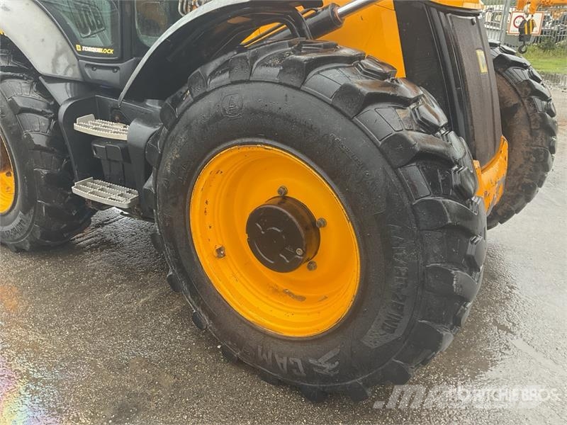 JCB 4CX Rovokopači