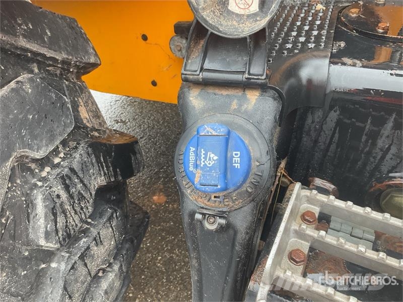 JCB 4CX Rovokopači