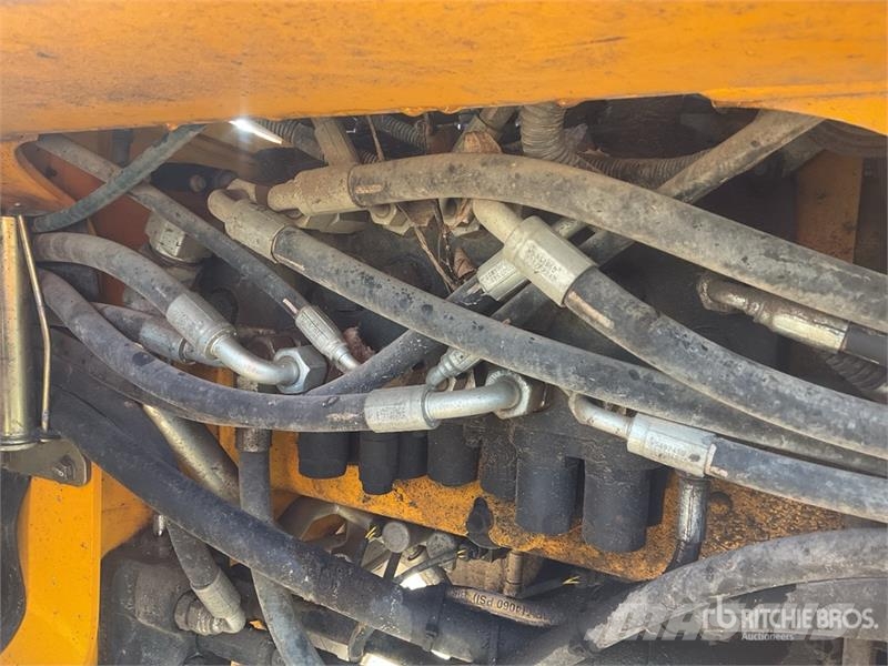 JCB 4CX Graaf-laadcombinaties