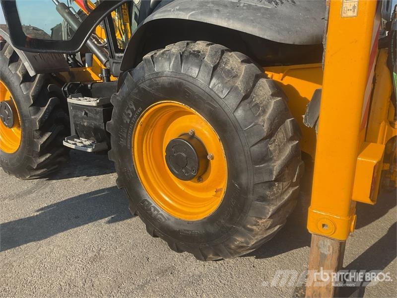 JCB 4CX Graaf-laadcombinaties