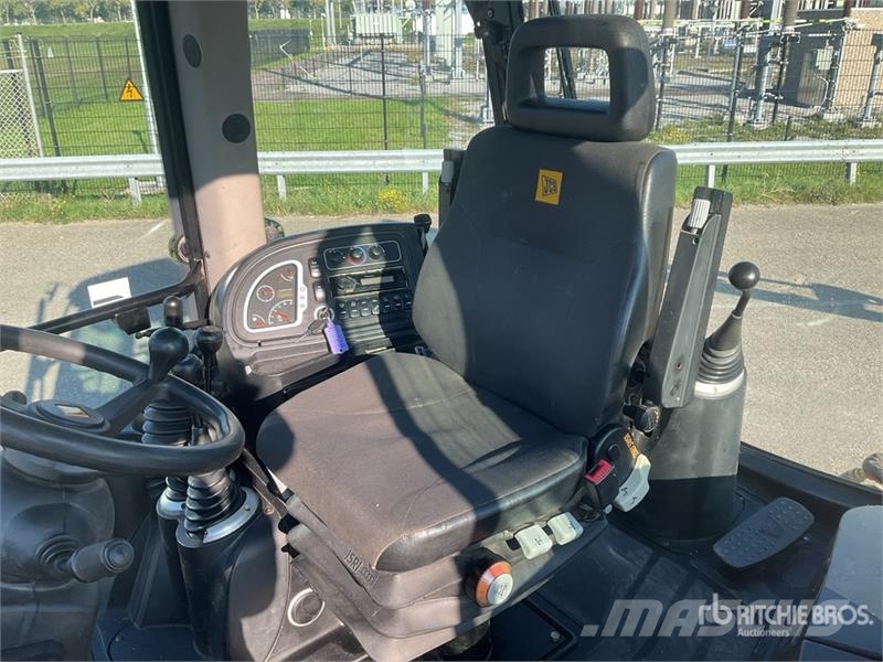 JCB 4CX Graaf-laadcombinaties