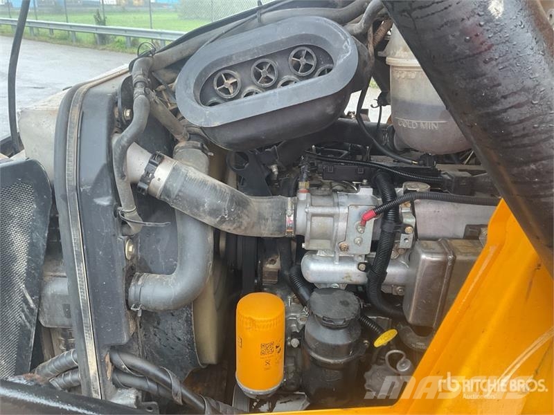 JCB 4CX Rovokopači