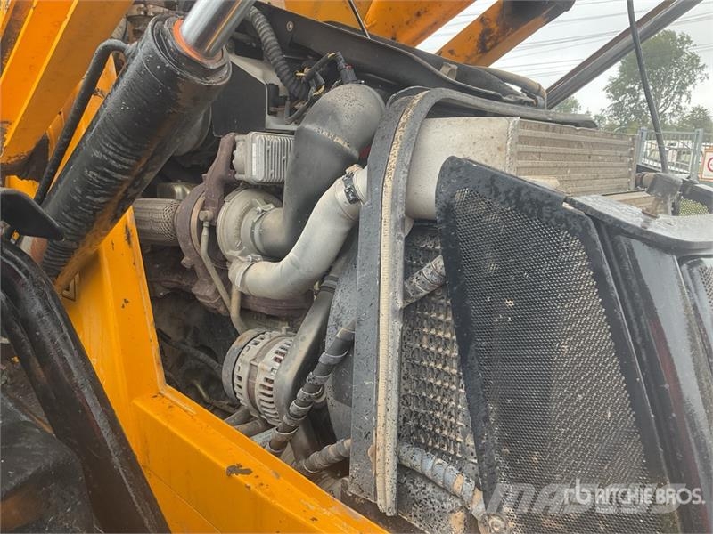 JCB 4CX Rovokopači