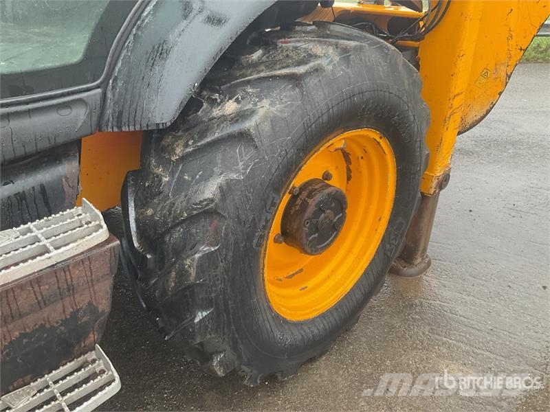 JCB 4CX Rovokopači