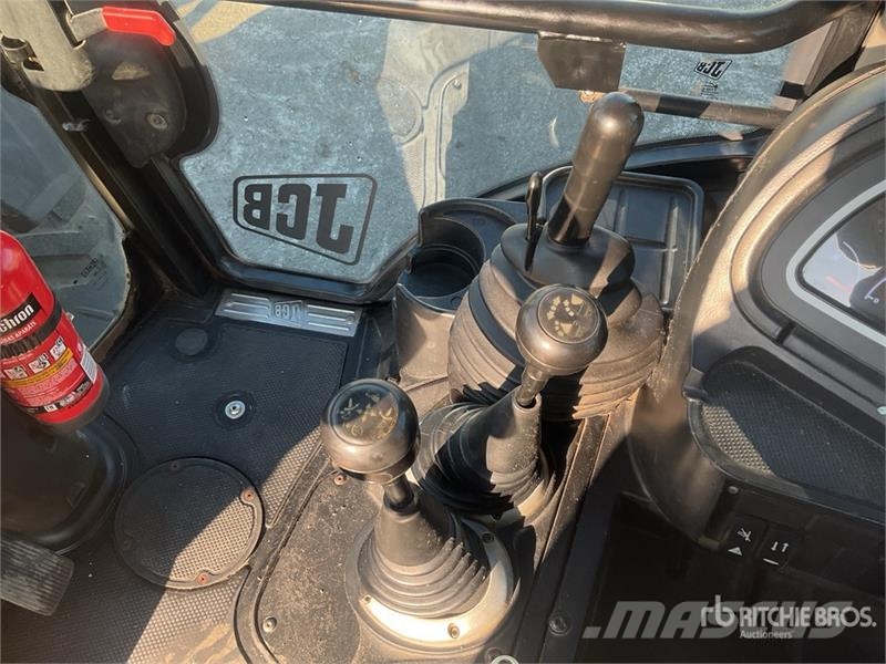 JCB 4CX Graaf-laadcombinaties