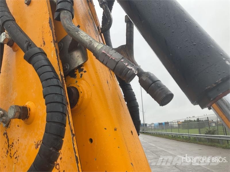 JCB 4CX Rovokopači