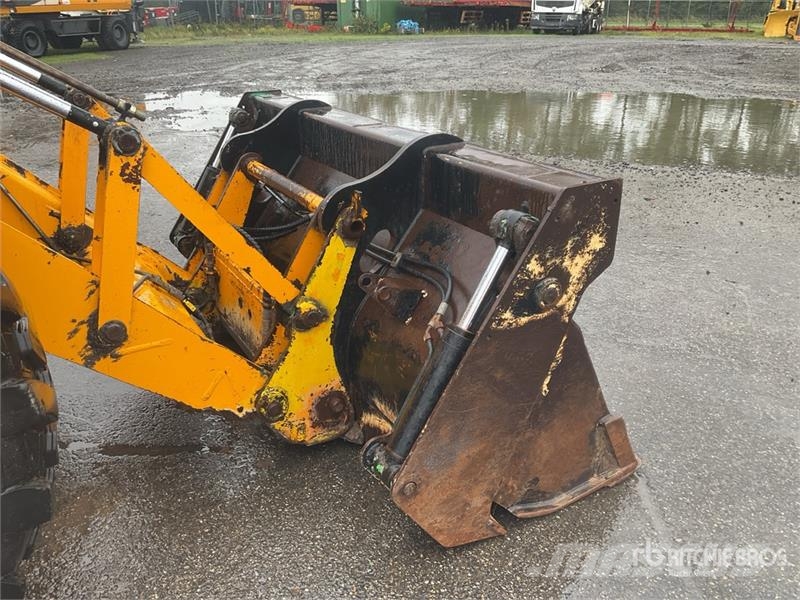 JCB 4CX Rovokopači