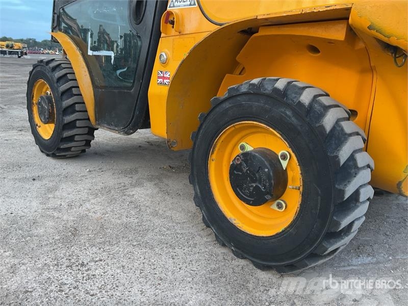 JCB 520-40 Stivuitoare telescopice