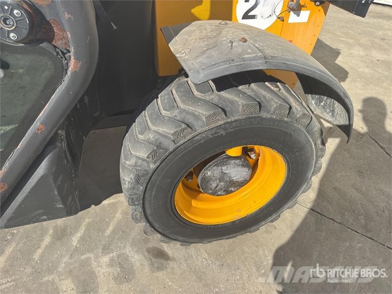 JCB 525-60 Teleskopski viličarji