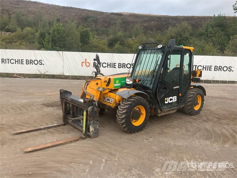 JCB 525-60 伸缩臂叉装车|叉装车